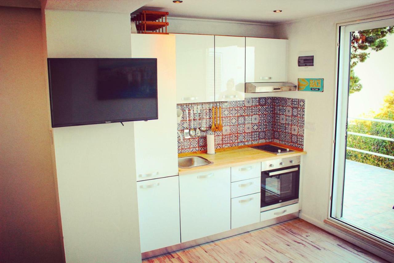 O Sole Apartment With Private Beach Donji Okrug  Exterior photo